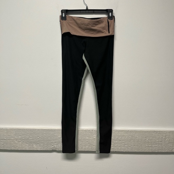 Athletic Leggings - Picture 3 of 5